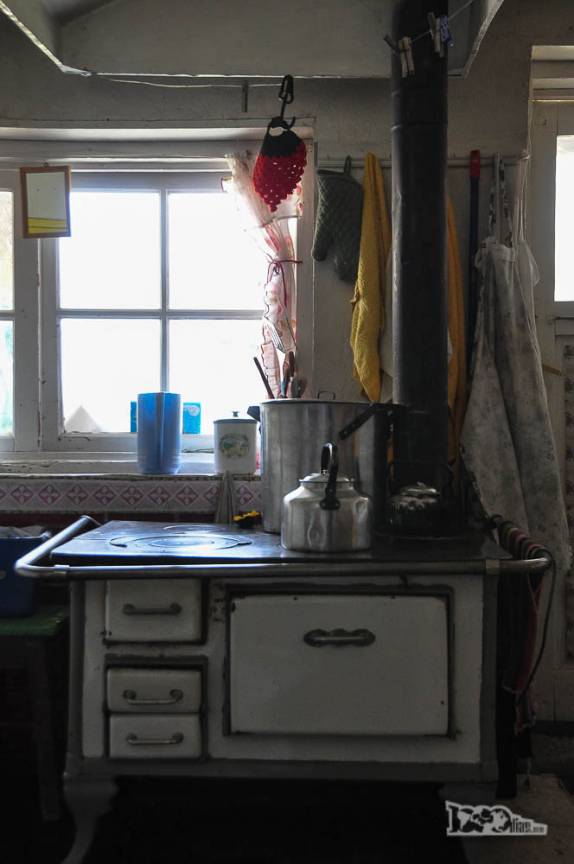 O charmoso fogão da nossa pousada em Cochrane, no sul do Chile